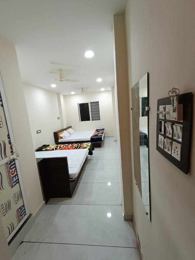 Hotel Shipra Inn Удджайн Экстерьер фото