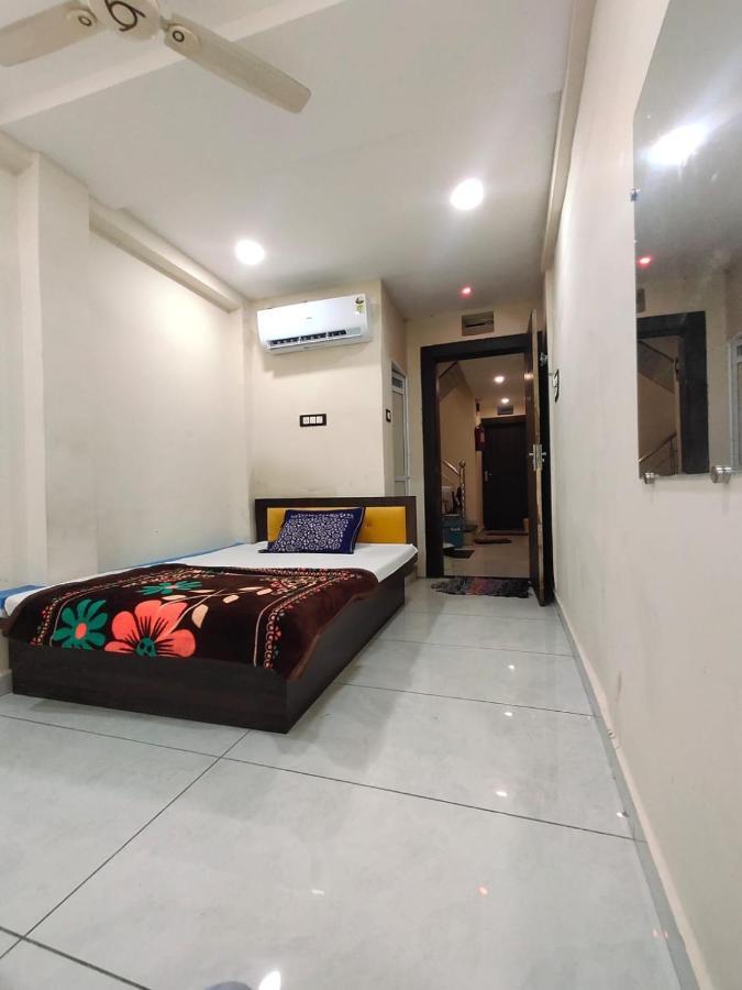 Hotel Shipra Inn Удджайн Экстерьер фото
