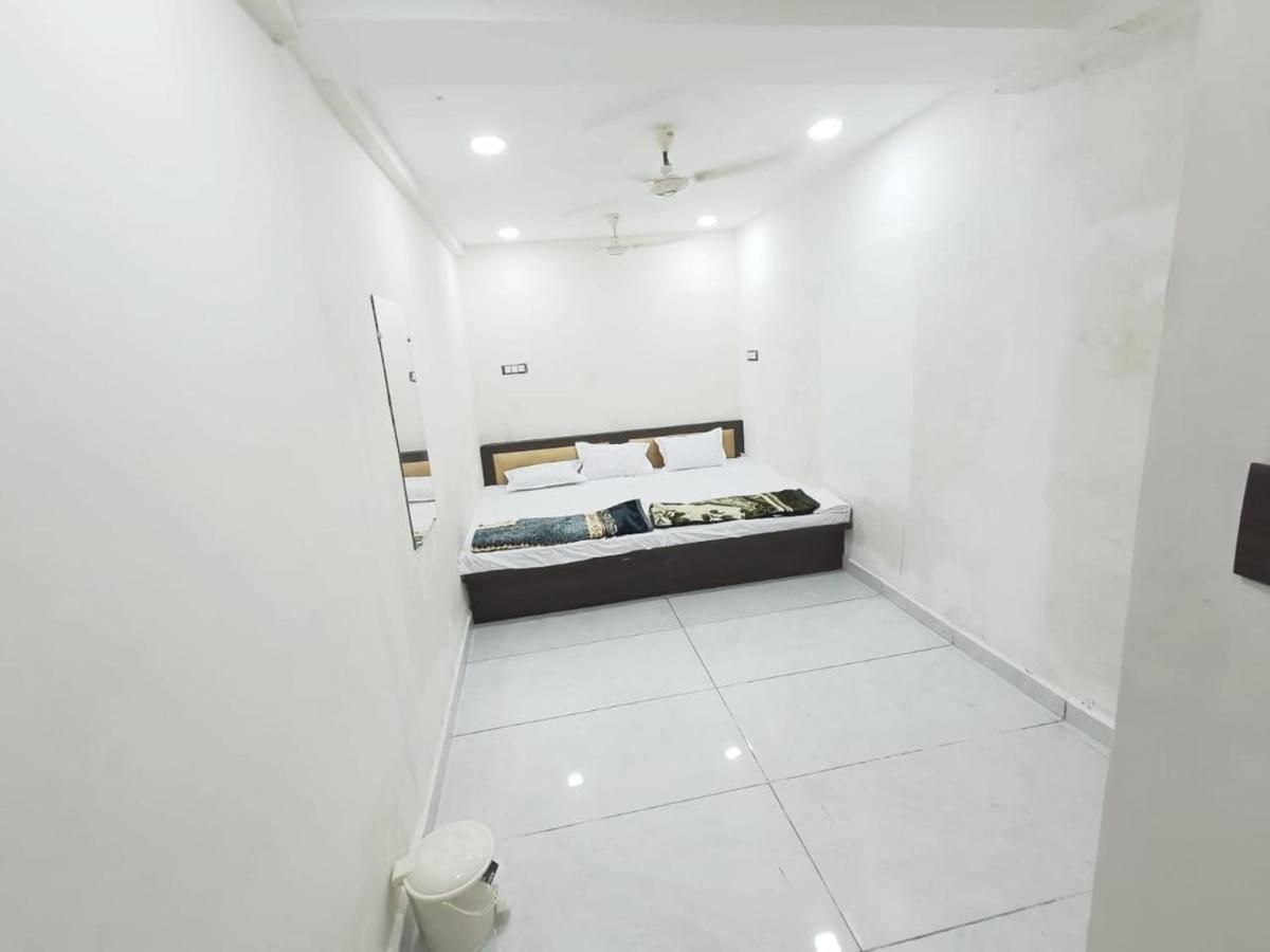 Hotel Shipra Inn Удджайн Экстерьер фото