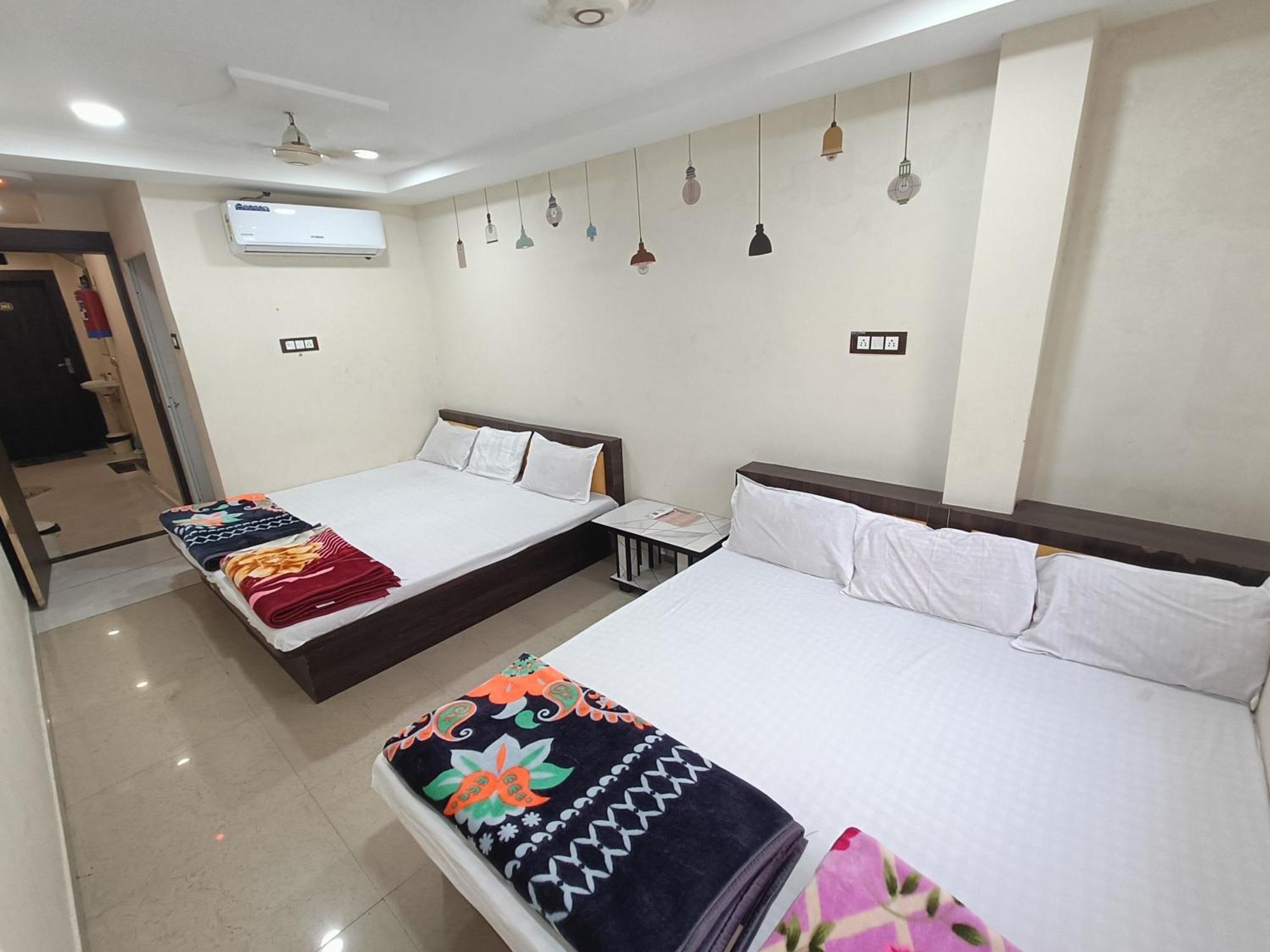 Hotel Shipra Inn Удджайн Экстерьер фото
